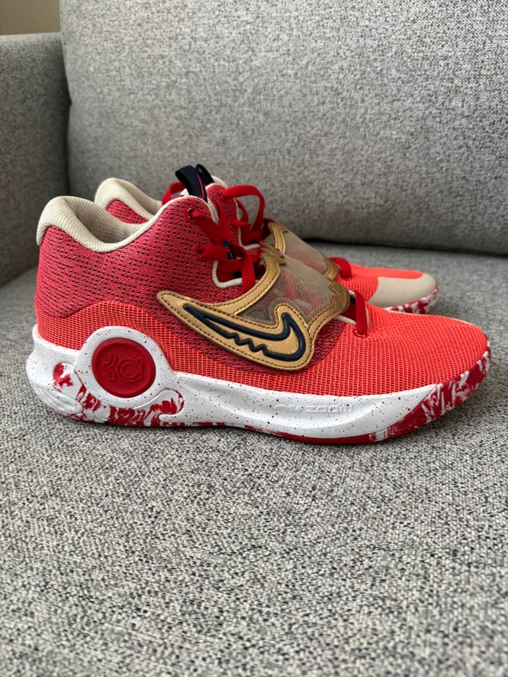 Nike KD Trey 5 - University Red